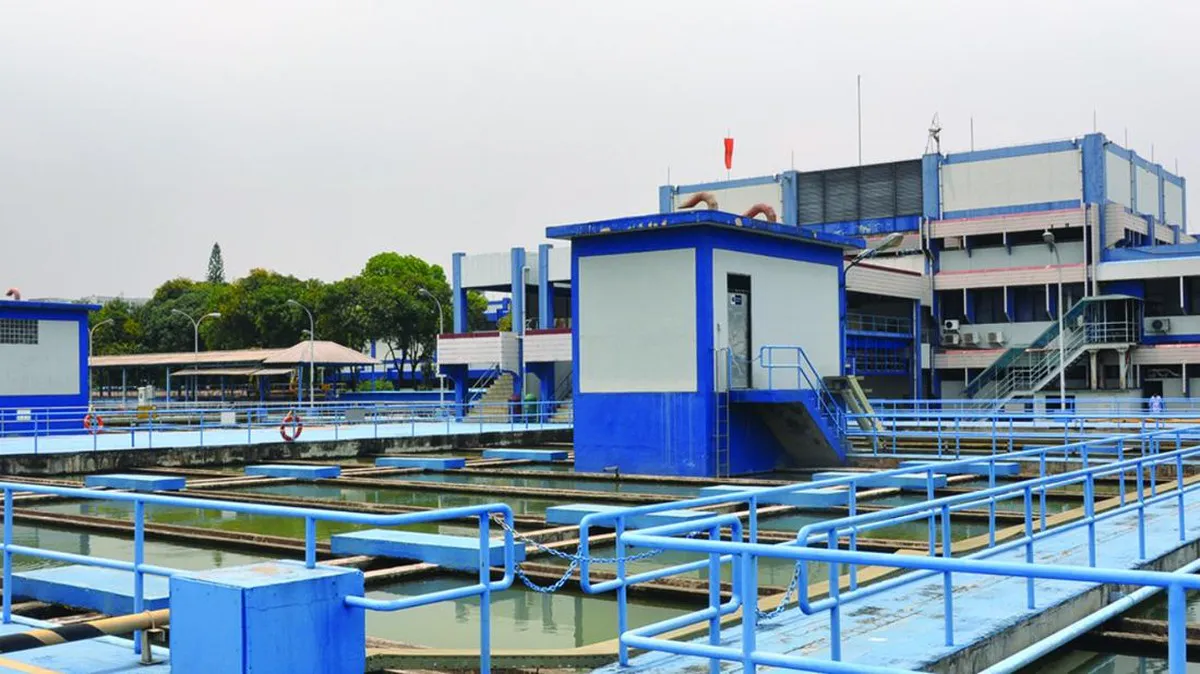 Water treatment pipes and storage tanks