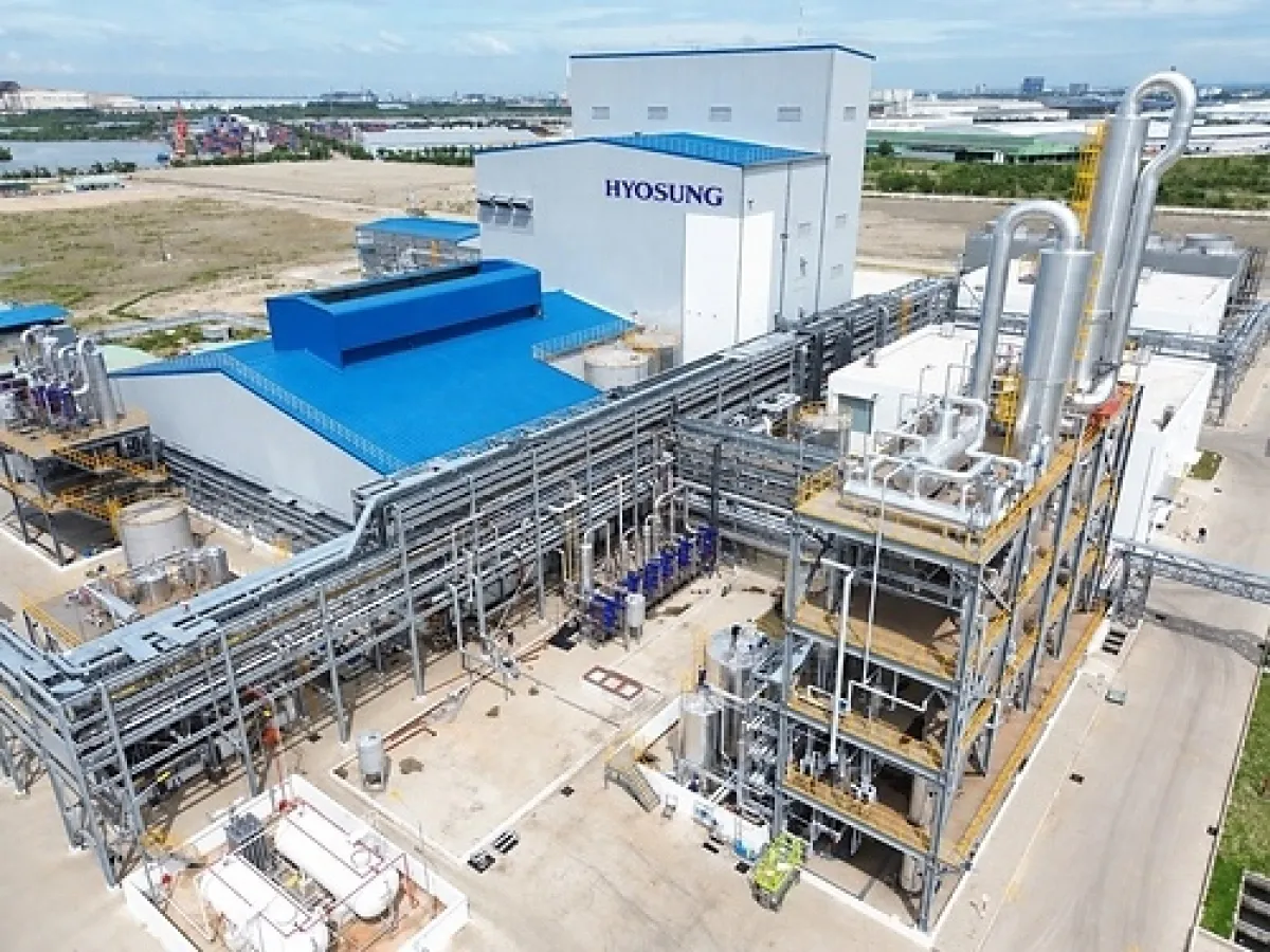 Illustration of chemical processing equipment and spandex fibre