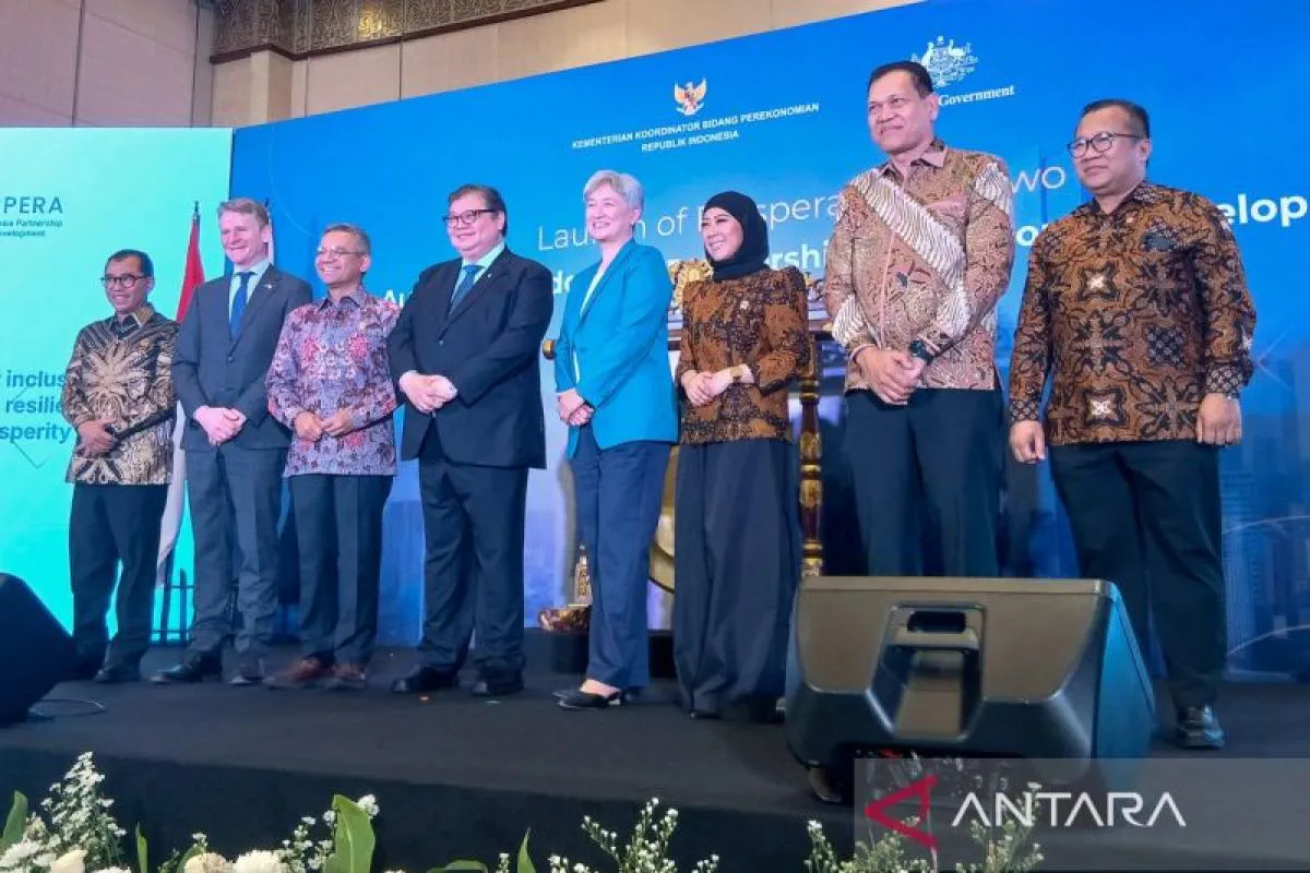 Indonesian and Australian flags displayed side by side