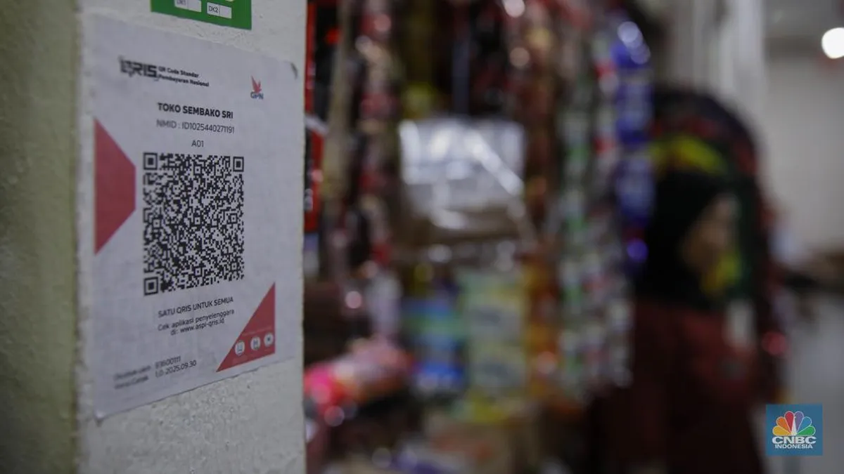 Illustration of a smartphone scanning a QR code for payment